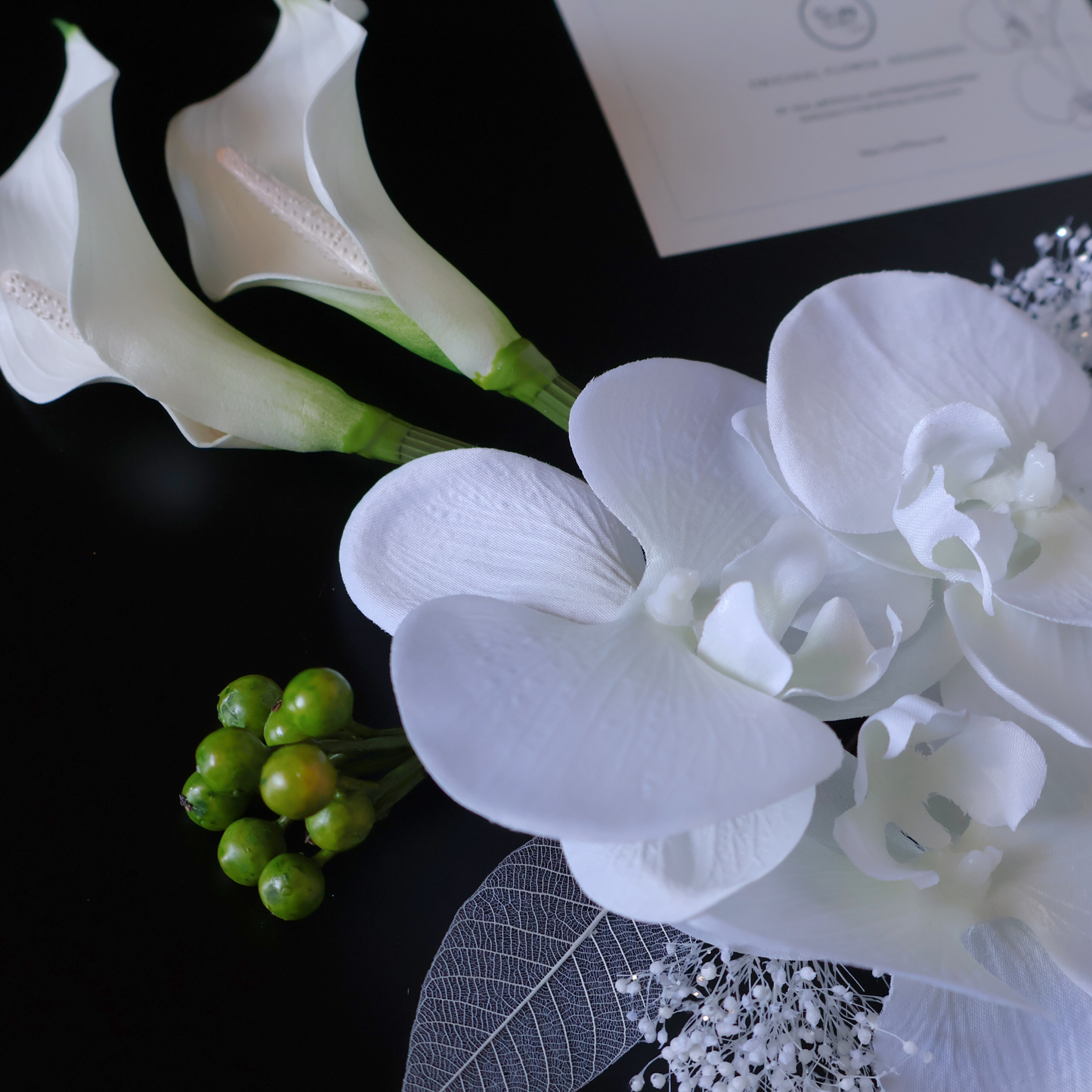 No.230｜カラーリリーと胡蝶蘭の髪飾り（白）｜白無垢・色打掛・結婚式に
